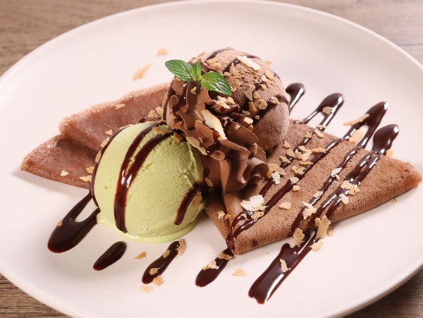 チョコとピスタチオのクレープ